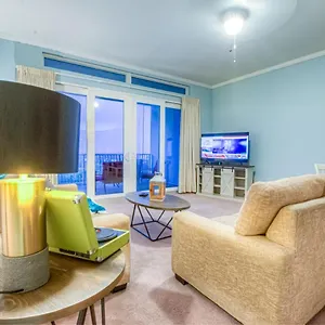  Holiday home Large 3 Bd Penthouse 2034 In Laketown, Great Views And Amenities! United States